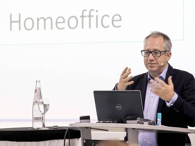 Gastreferent zu Kommunikation erste Eindrücke