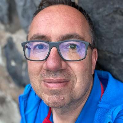 Dr. Ralf Winnen
